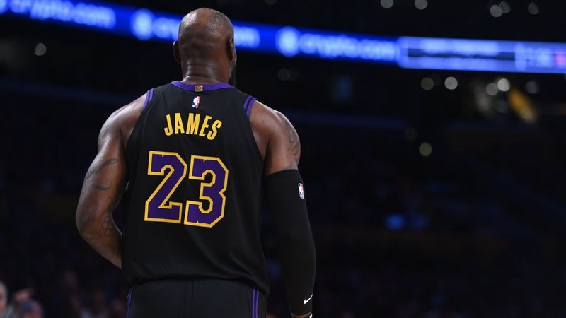 Pelinka: ทางออก เลบรอน เจมส์'s เลเกอร์ส 'ทำอย่างเป็นมิตร'