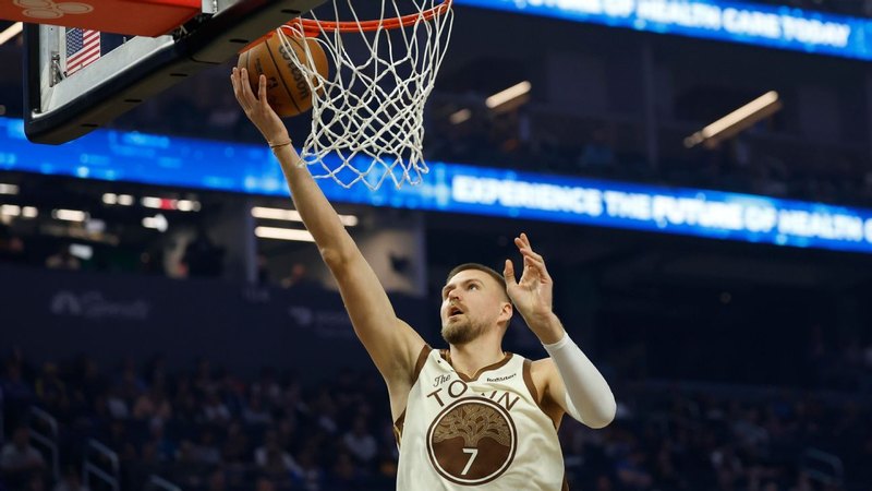 Porzingis ของนักรบออกไปอย่างไม่มีกำหนดแต่จะยังคงอยู่รอบๆทีม