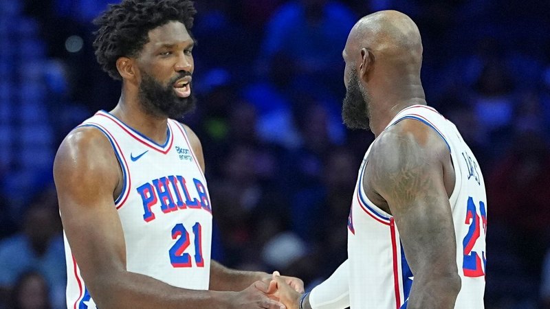 ยืนกรานอย่างหนักแน่นว่าจะไม่มีใคร 'นั่งเบาะหลัง' บน Sixers ที่เต็มไปด้วยดวงดาว
