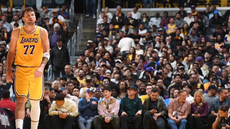 ทำไม วอร์ริเออร์ส-เลเกอร์ส จึงเป็นจุดจบที่เงียบสงบของยุค NBA ที่น่าทึ่ง