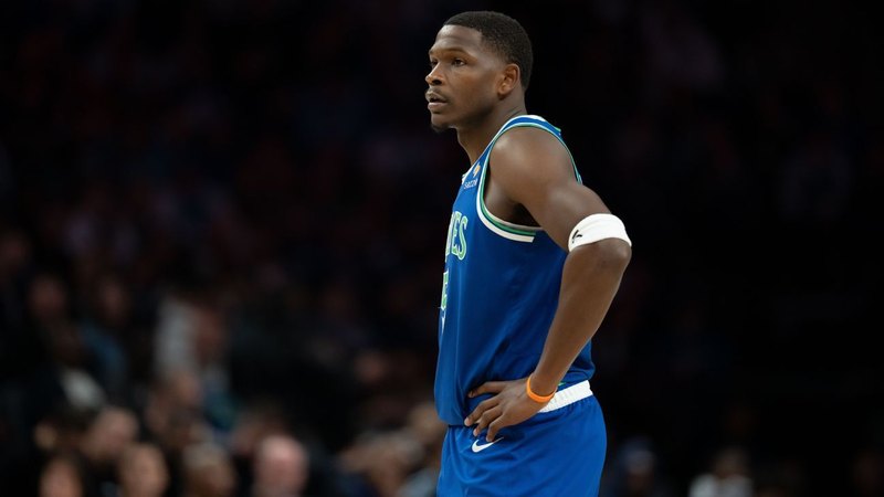 แหล่งที่มา: Wolves 'Edwards ที่จะพลาดได้ถึง 2 เดือนหลังจากการผ่าตัดหัวเข่า